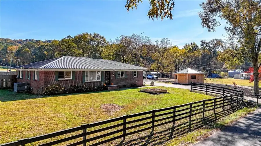 202 Peachtree Street, Fairmount, GA 30139 - Image #2