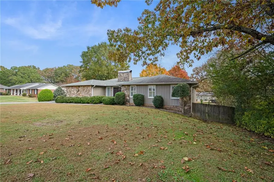 127 Windsor Drive, Calhoun, GA 30701 - Image #2