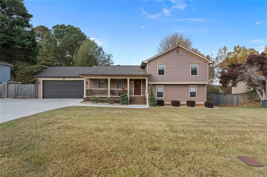 1502 Sir Knights Way, Lawrenceville, GA 30045 - Image #3