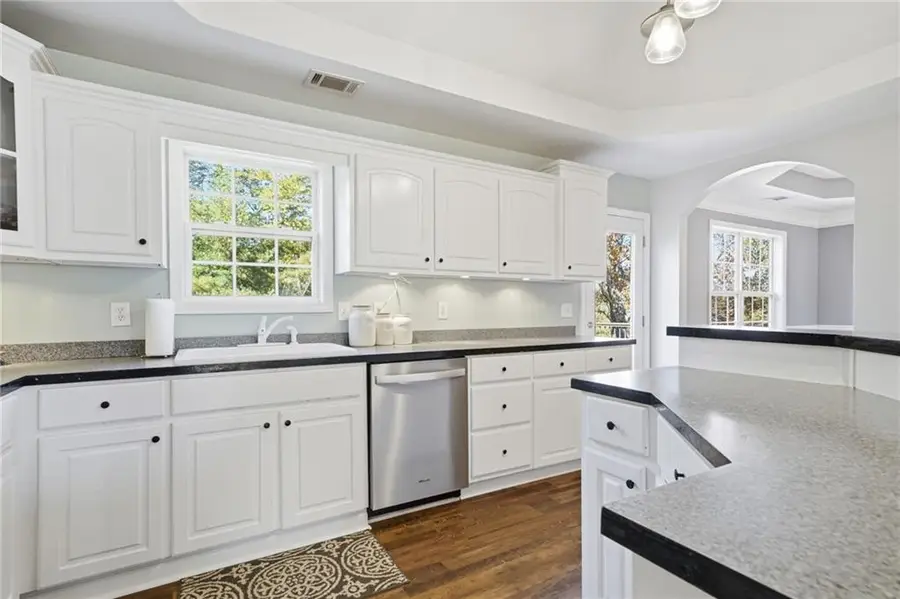 364 S Woods Court, Jasper, GA 30143 - Image #3