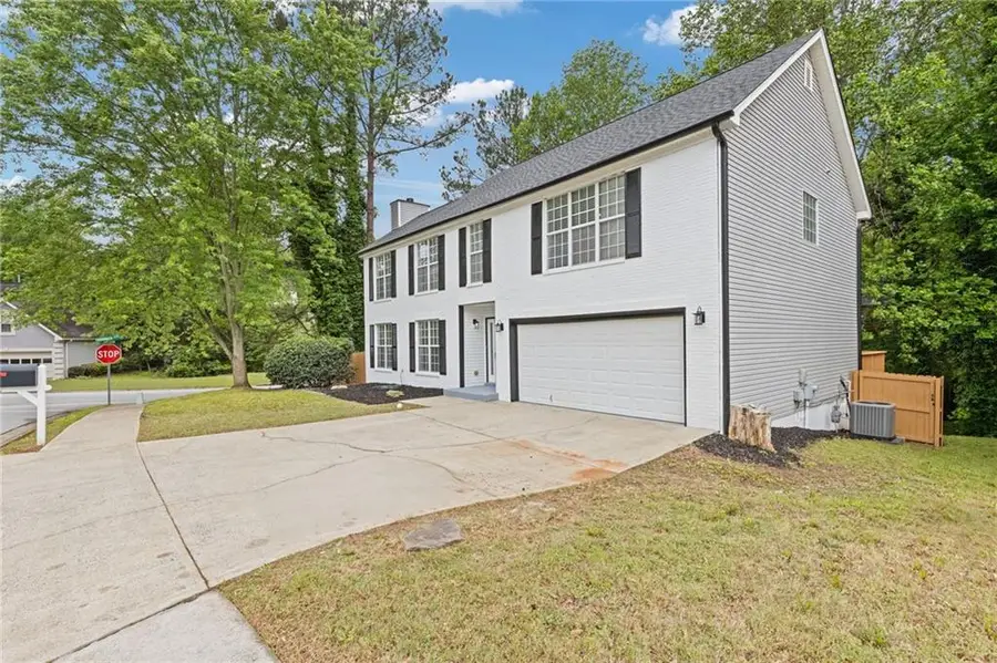 285 Camden Park Drive, Lawrenceville, GA 30046 - Image #2