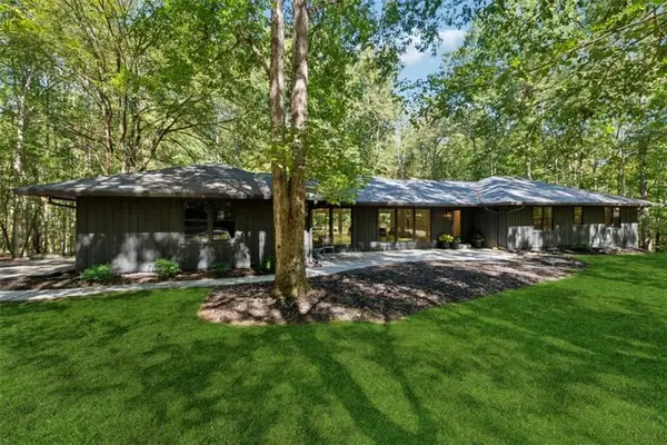 150 Melody Lane, Fayetteville, GA 30215