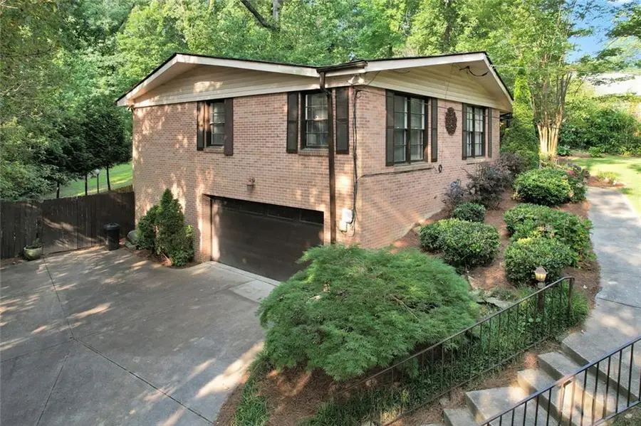 2994 Baker Ridge Drive Nw, Atlanta, GA 30318 - Image #2