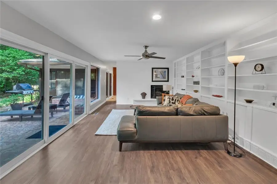 2994 Baker Ridge Drive Nw, Atlanta, GA 30318 - Image #3