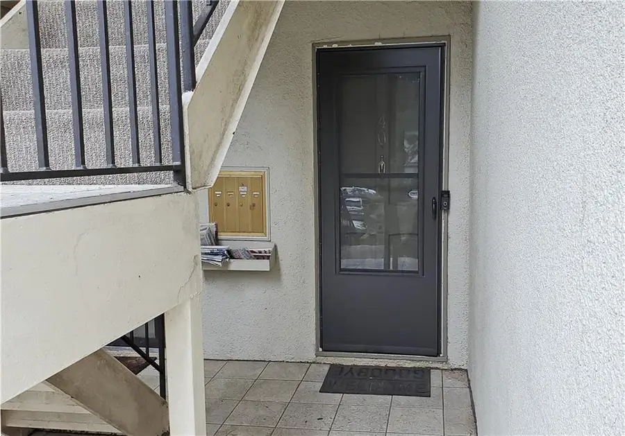 40 Glenald Way Nw, Atlanta, GA 30327 - Image #2