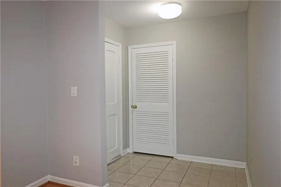 40 Glenald Way Nw, Atlanta, GA 30327 - Image #3