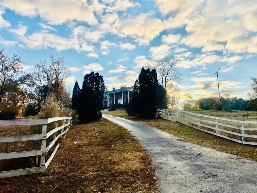 740 Patrick Mill Road Sw, Winder, GA 30680 - Image #3