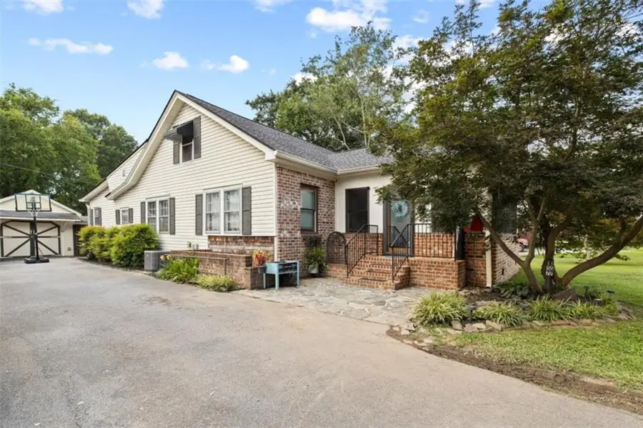 157 Park Avenue, Trion, GA 30753 - Image #2