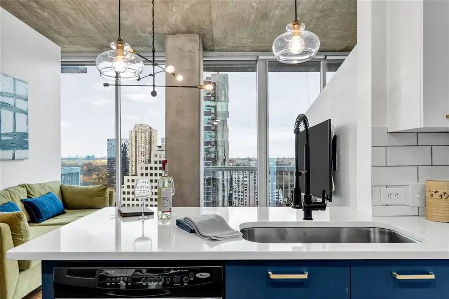 3324 Peachtree Road Ne #1813, Atlanta, GA 30326 - Image #2