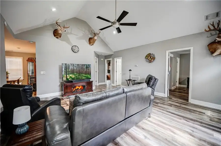 145 Water Wheel Lane Se, Calhoun, GA 30701 - Image #3