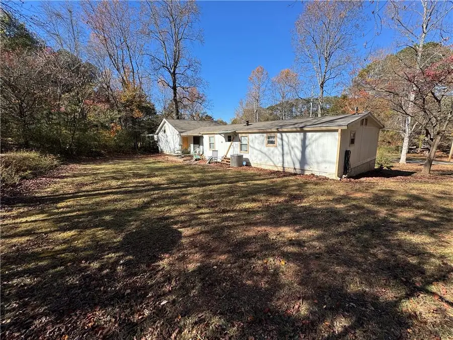 5115 W Holiday Court Se, Acworth, GA 30102 - Image #3