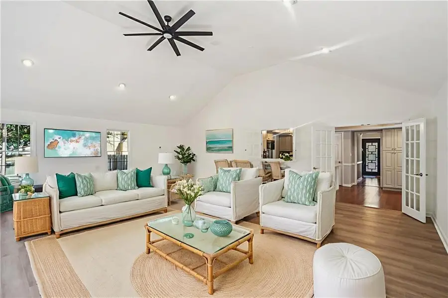 909 Otter Way Ne, Marietta, GA 30068 - Image #2