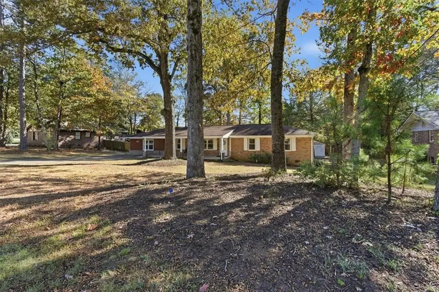 681 Manor Ridge Drive Sw, Mableton, GA 30126 - Image #2