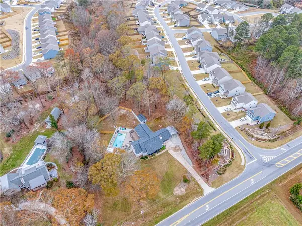 5585 Mcever Road, Flowery Branch, GA 30542