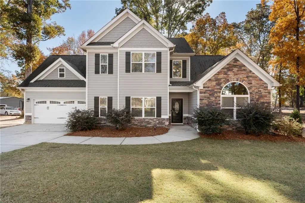 732 E Jefferson Street, Hoschton, GA 30548 - Image #1