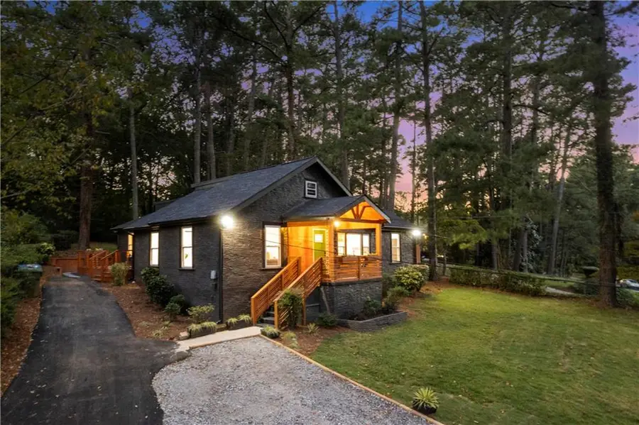 2720 NW Hedgewood Drive Nw, Atlanta, GA 30311 - Image #2