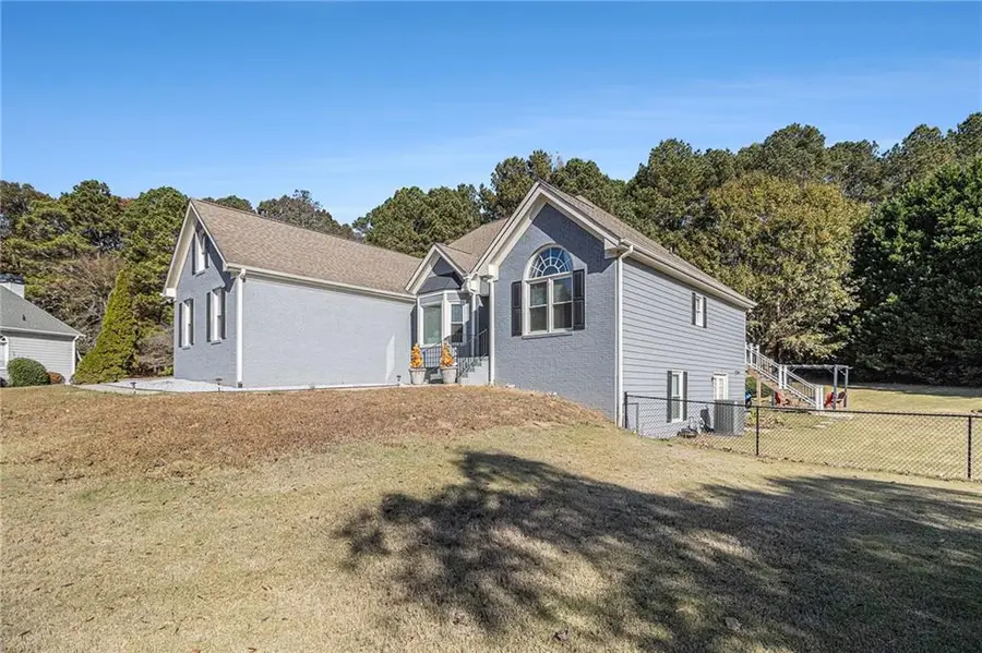 1911 Harvest Way, Loganville, GA 30052 - Image #2