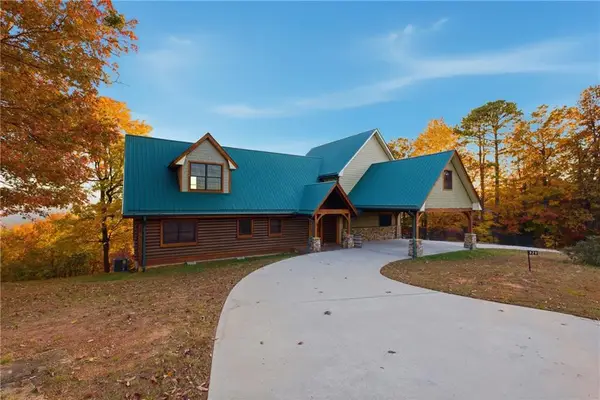 929 Hickory Nut Mountain Road, Tallulah Falls, GA 30573