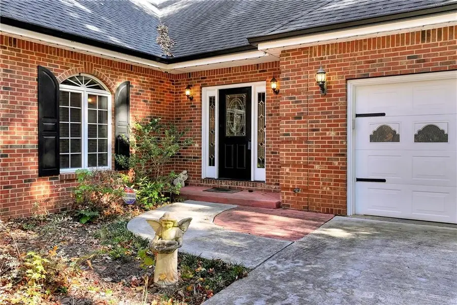 4570 Deep Creek Drive, Sugar Hill, GA 30518 - Image #3