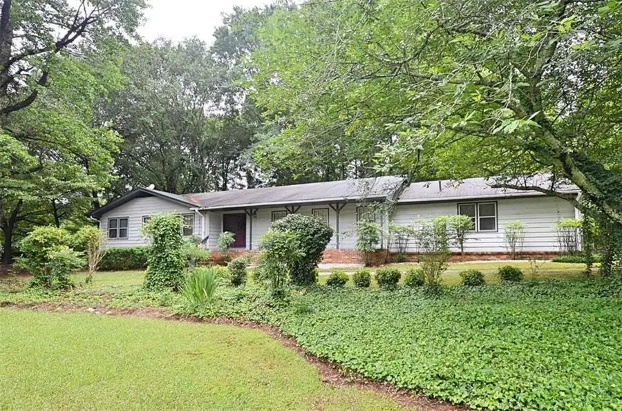 1590 Colonial South Drive Sw, Conyers, GA 30094 - Image #2