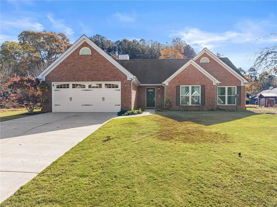6228 Rock Port Dr, Flowery Branch, GA 30542 - Image #2