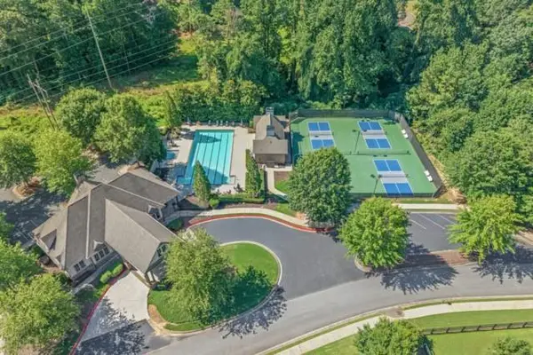 722 Creekside Bend, Alpharetta, GA 30004