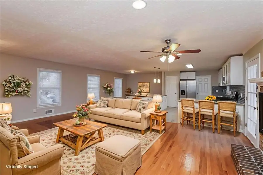 282 Somerset Court, Lawrenceville, GA 30044 - Image #2