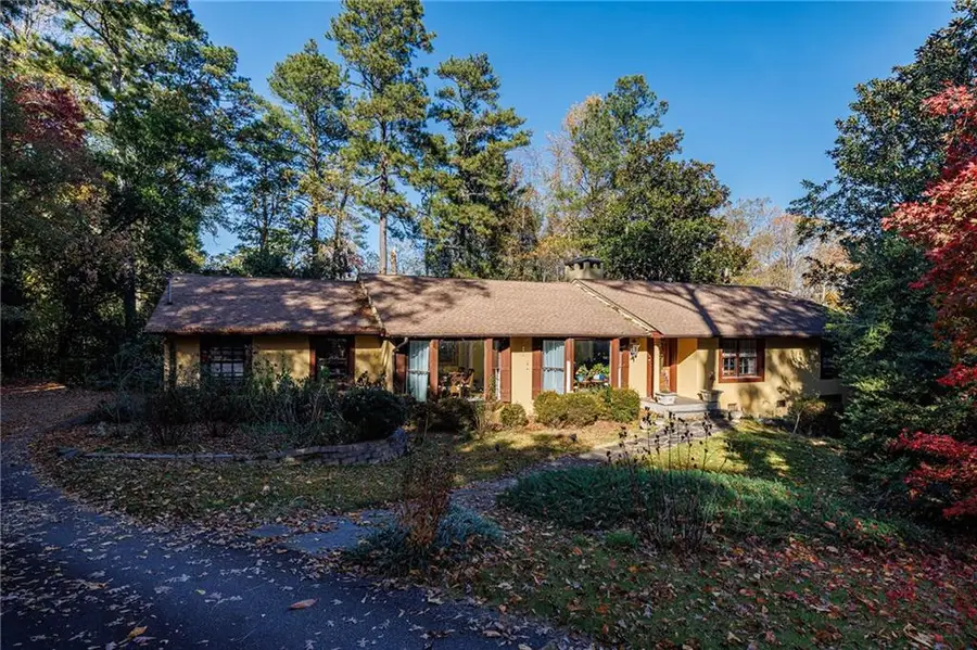 4961 Long Island Drive Nw, Sandy Springs, GA 30327 - Image #2