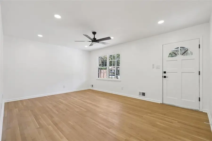 3004 Michael Drive Sw, Marietta, GA 30060 - Image #2