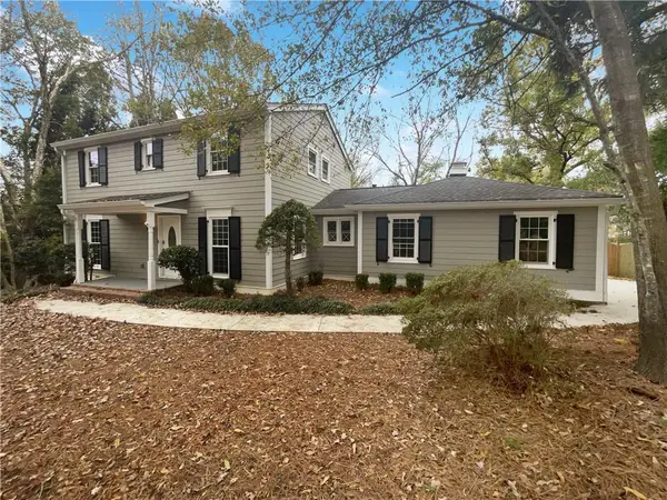 2824 Fontainebleau Drive, Atlanta, GA 30360