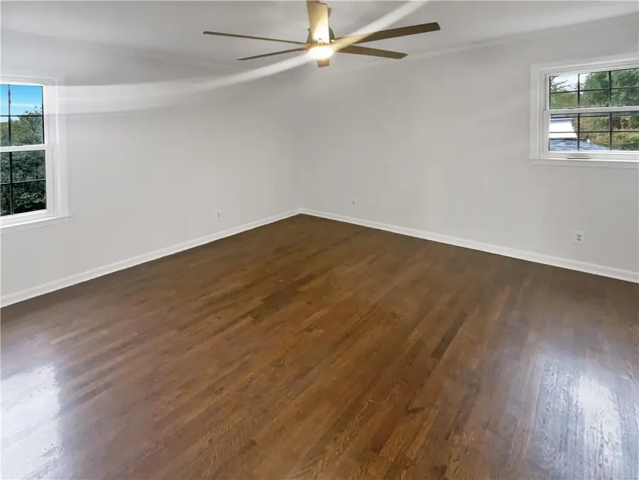 2824 Fontainebleau Drive, Dunwoody, GA 30360 - Image #3