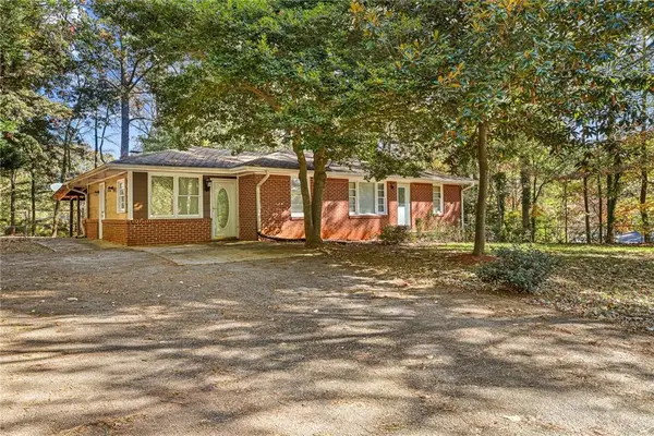 1334 Jennie Lane Sw, Lilburn, GA 30047