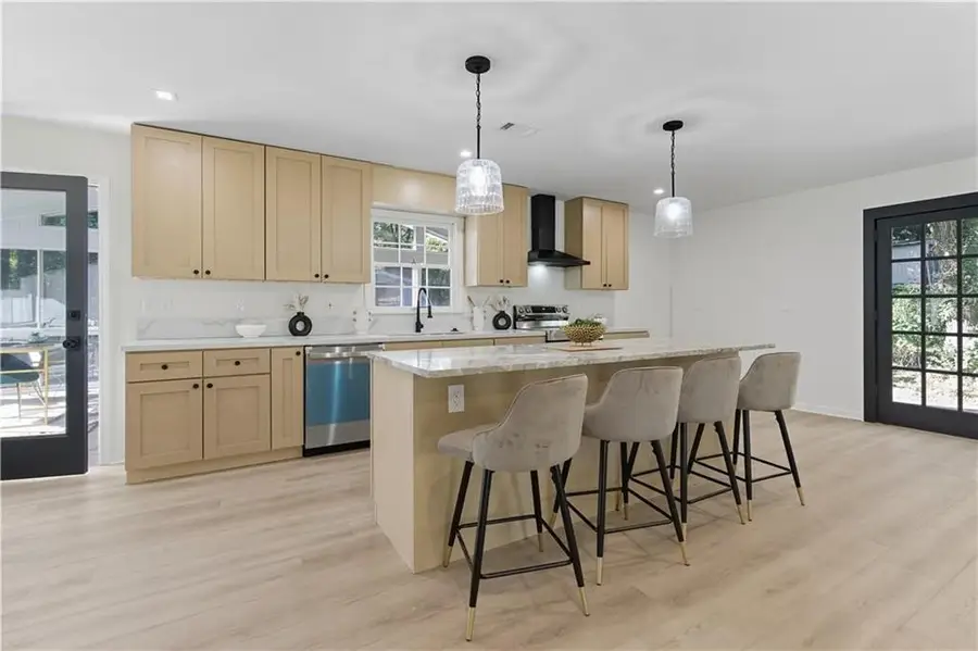 1198 Seminary Drive Sw, Marietta, GA 30064 - Image #2