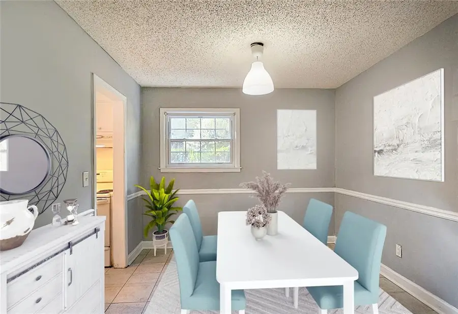 77 De Arc Place Nw, Atlanta, GA 30327 - Image #3