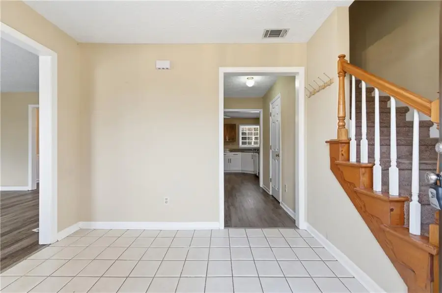 4056 Longford Drive Ne, Marietta, GA 30066 - Image #2