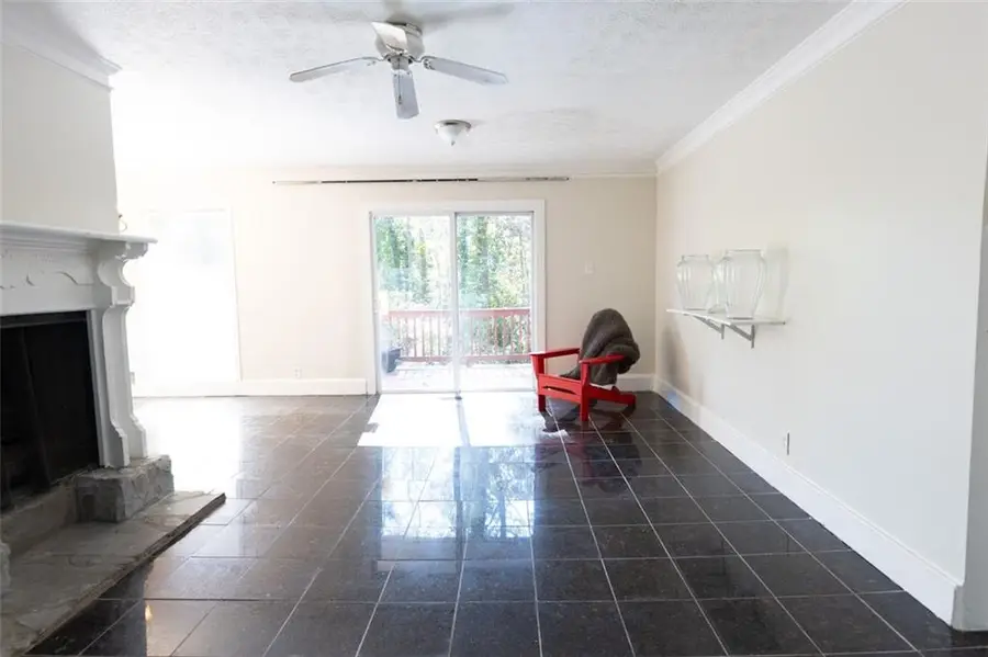 2030 Pine Oak Drive Sw, Atlanta, GA 30310 - Image #3