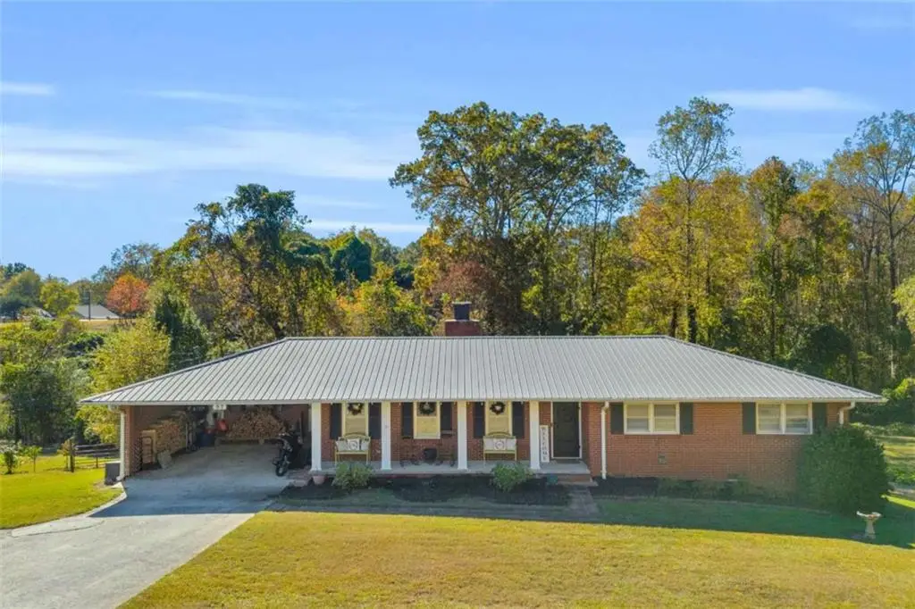 97 Hillside Drive, Toccoa, GA 30577 - Image #1