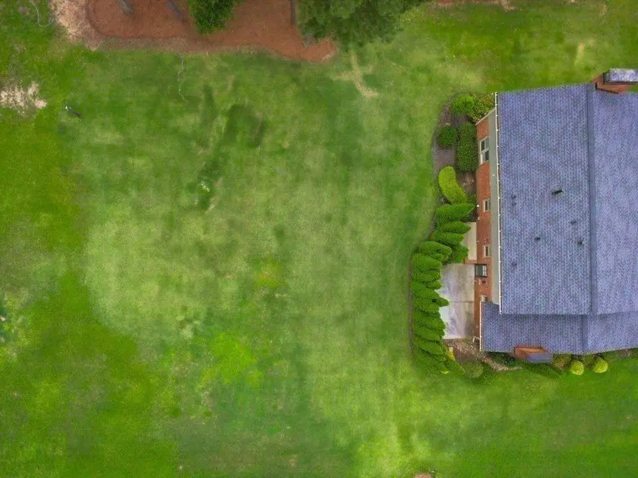 647 Shannon Green Circle Sw, Mableton, GA 30126 - Image #2