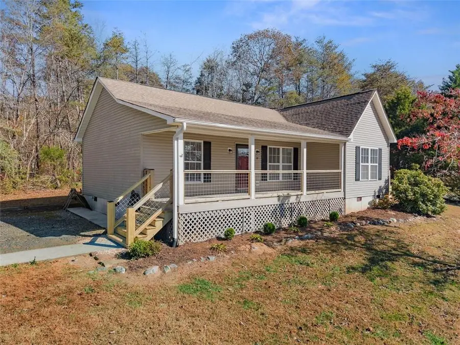 39 E Point Drive, Dahlonega, GA 30533 - Image #2