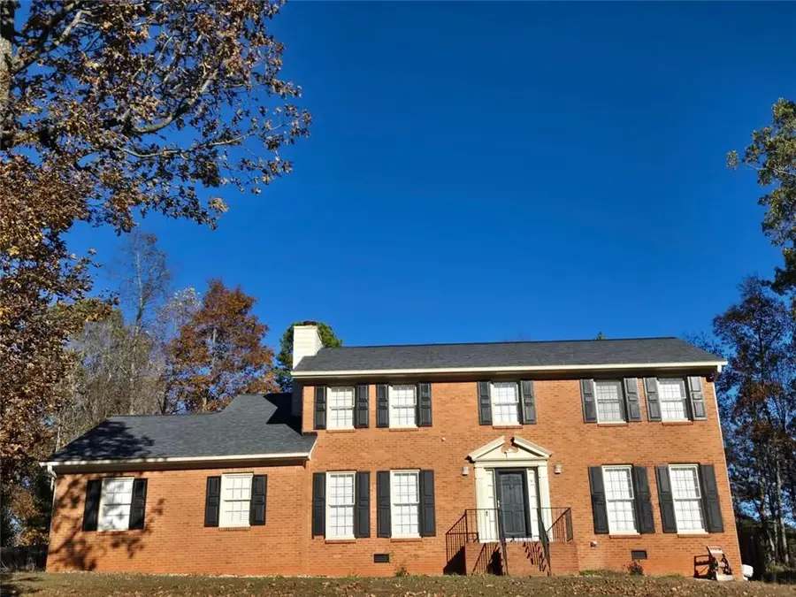 639 Royal Abbey Drive, Stone Mountain, GA 30088 - Image #2