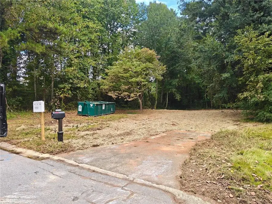 4043 Mckinley Drive, Snellville, GA 30039 - Image #2