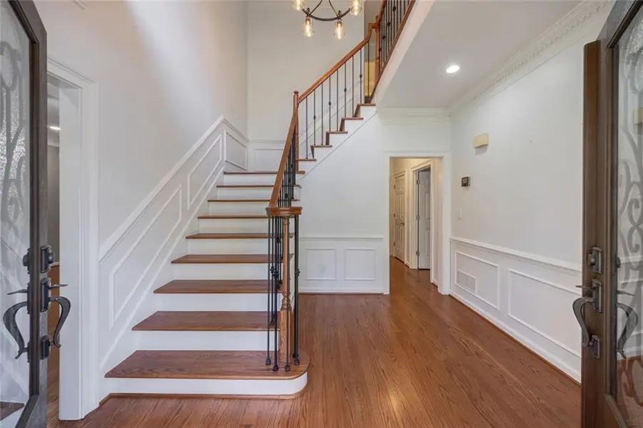 105 Beech Tree Lane, Roswell, GA 30075 - Image #2