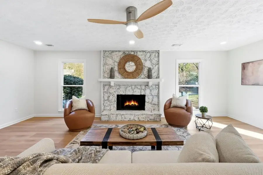 4146 Chimney Lake Drive Ne, Roswell, GA 30075 - Image #2