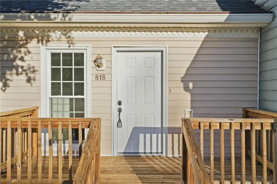 818 Manning Way Sw, Marietta, GA 30064 - Image #2