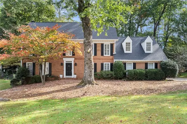 6915 Hunters Knoll, Sandy Springs, GA 30328