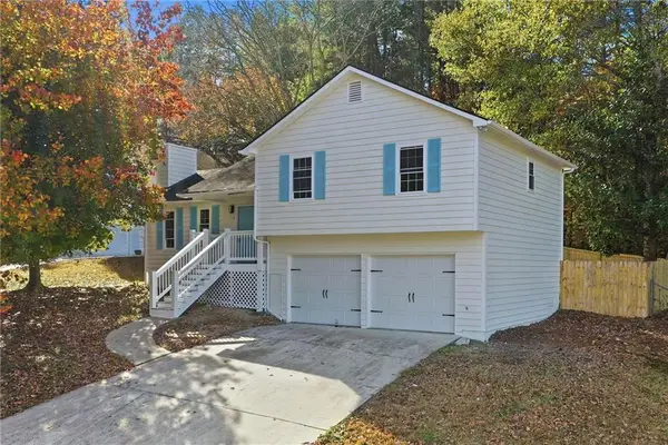 110 Brookside Court, Dallas, GA 30132