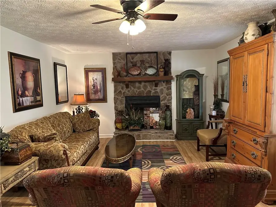 332 Pine Acres Drive, Canton, GA 30115 - Image #2