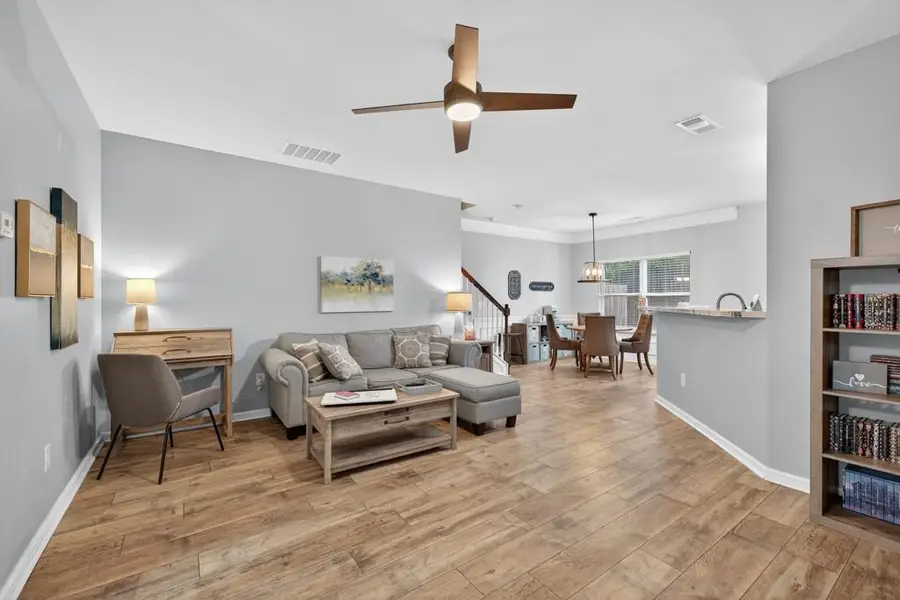 256 Valley Crossing, Canton, GA 30114 - Image #2