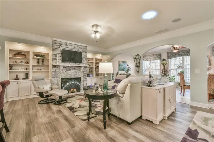 6352 Falling Water Lane, Hoschton, GA 30548 - Image #3