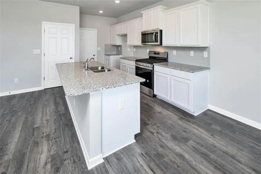 221 Lauritsen Way, Newnan, GA 30265 - Image #3